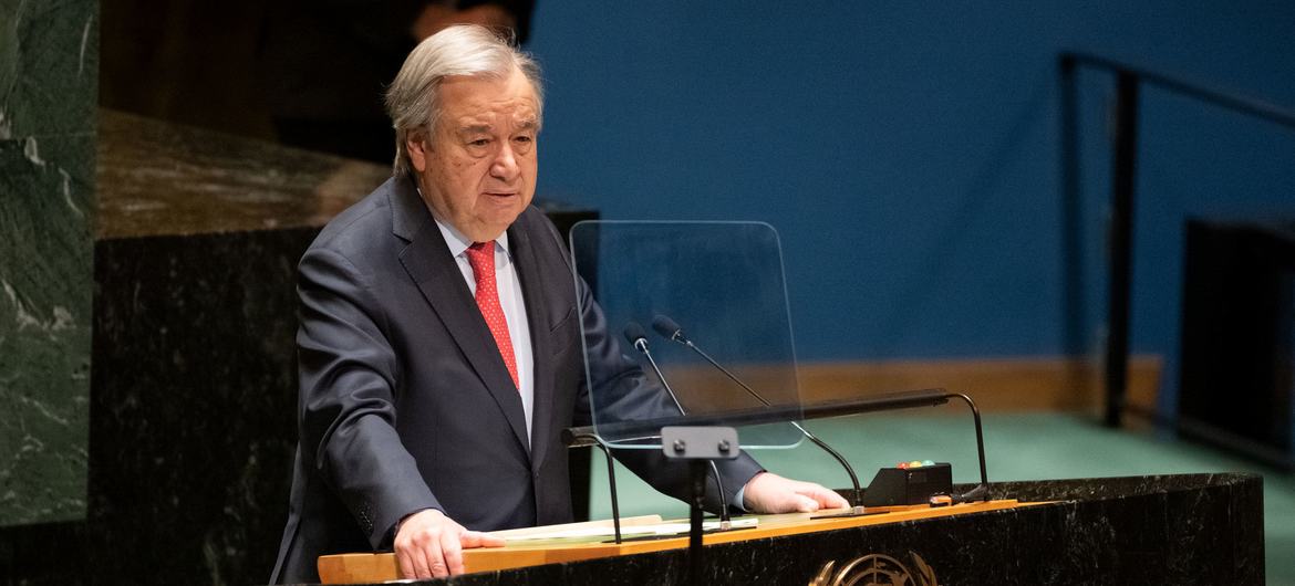 Sekretaris Jenderal PBB António Guterres berpidato di rapat pleno ke-17 Sidang Umum Sidang Khusus Darurat Kesebelas Majelis Umum tentang Ukraina yang dilanjutkan.