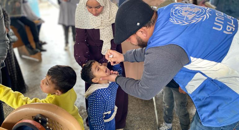 تطعيم نحو 550 ألف طفل منذ بدء الجولة الجديدة للتحصين ضد شلل الأطفال في غزة
