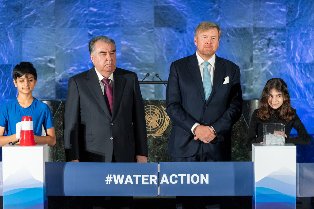 塔吉克斯坦总统拉赫蒙和荷兰国王威廉-亚历山大当选联合国水事会议主席