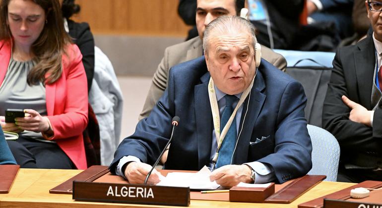 السفير الجزائري لدى الأمم المتحدة عمار بن جامع.