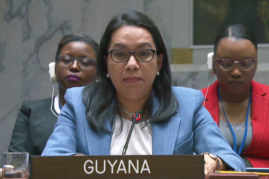 Kazembe Carolyn Rodrigues-Birkett, Woimira Wamuyaya wa Guyana ku UN, akulankhula ku msonkhano wa Security Council wokhudza zomwe zikuchitika ku Middle East, kuphatikiza funso la Palestina.