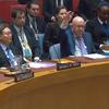 Vassily Nebenzia, Representante Permanente da Rússia na ONU, votando contra um projeto de resolução durante a reunião sobre a situação no Oriente Médio, incluindo a questão palestina.