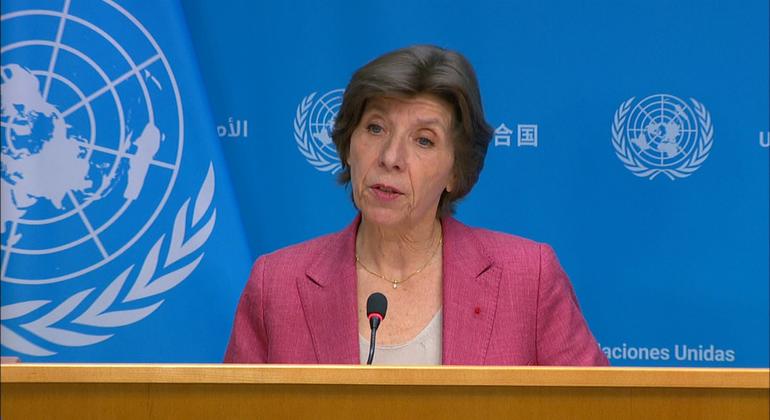 كاترين كولونا رئيس لجنة المراجعة المستقلة للأونروا تعقد مؤتمرا صحفيا في مقر الأمم المتحدة حول نتائج تقرير المجموعة.