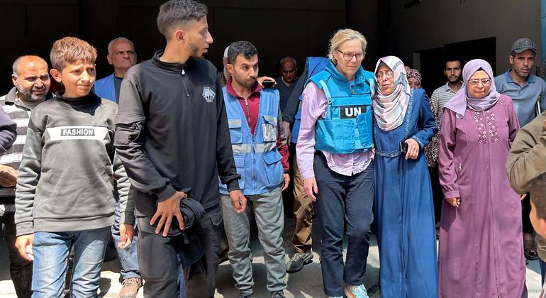 联合国加沙人道主义和重建高级协调员卡格对加沙进行访问。