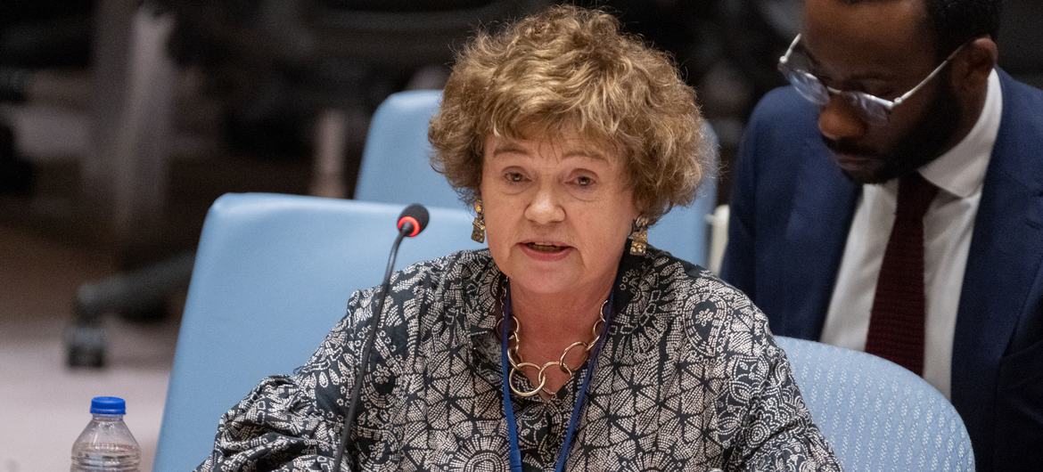 Catriona Laing, Special Representative of the UN Secretary-General for Somalia, briefs the Security Council.