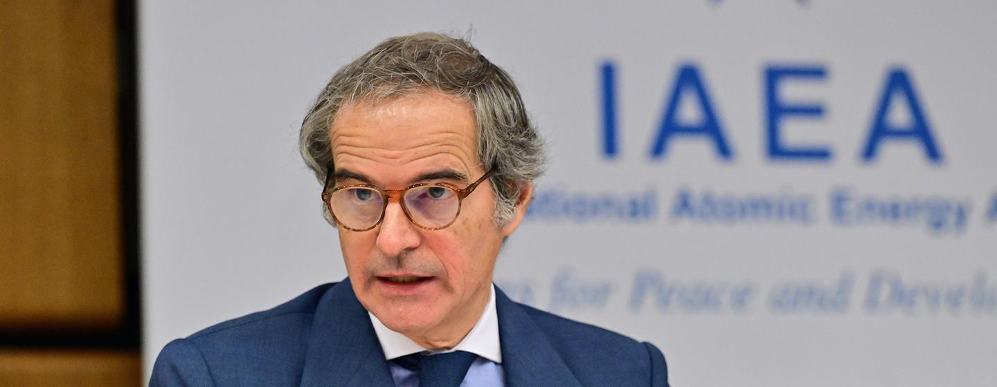Rafael Mariano Grossi, directeur général de l'AIEA, s'exprime avant la réunion du conseil des gouverneurs qui se tient au siège de l'Agence à Vienne.