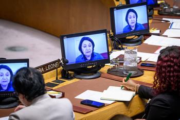 روز ماري ديكارلو وكيلة الأمين العام للأمم المتحدة للشؤون السياسية وبناء السلام، تتحدث عبر الفيديو أمام مجلس الأمن الدولي.