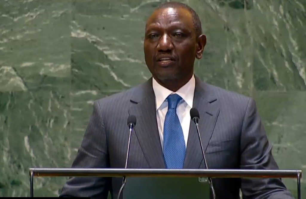 Rais wa Kenya William Ruto akizungumza kwenye jukwaa wakati wa Mkutano wa Kilele wa Mustakabali katika Makao Makuu UN jijini New York.