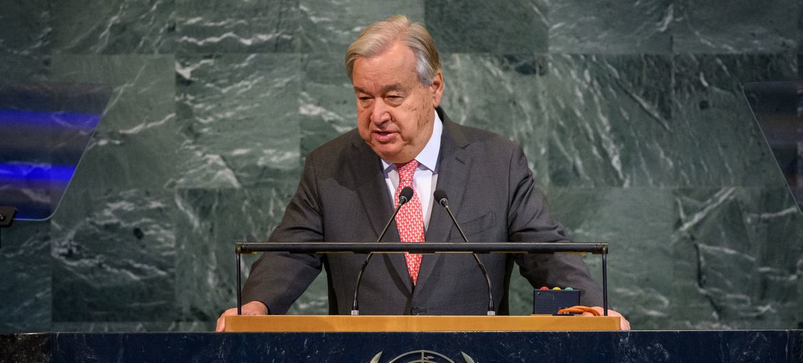 O secretário-geral da ONU, António Guterres, discursa na reunião de alto nível da Assembleia Geral para comemorar o octogésimo aniversário da criação das Nações Unidas