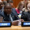 O presidente da União Africana, Filipe Nyusi, discursa em uma reunião formal da Assembleia Geral da ONU .