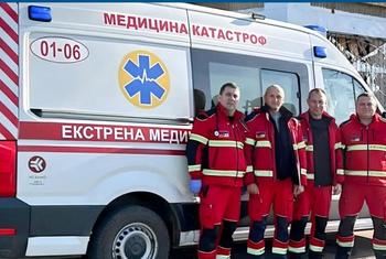 Мобильные группы оказывают неотложную медико-санитарную помощь населению возвращенных территорий.