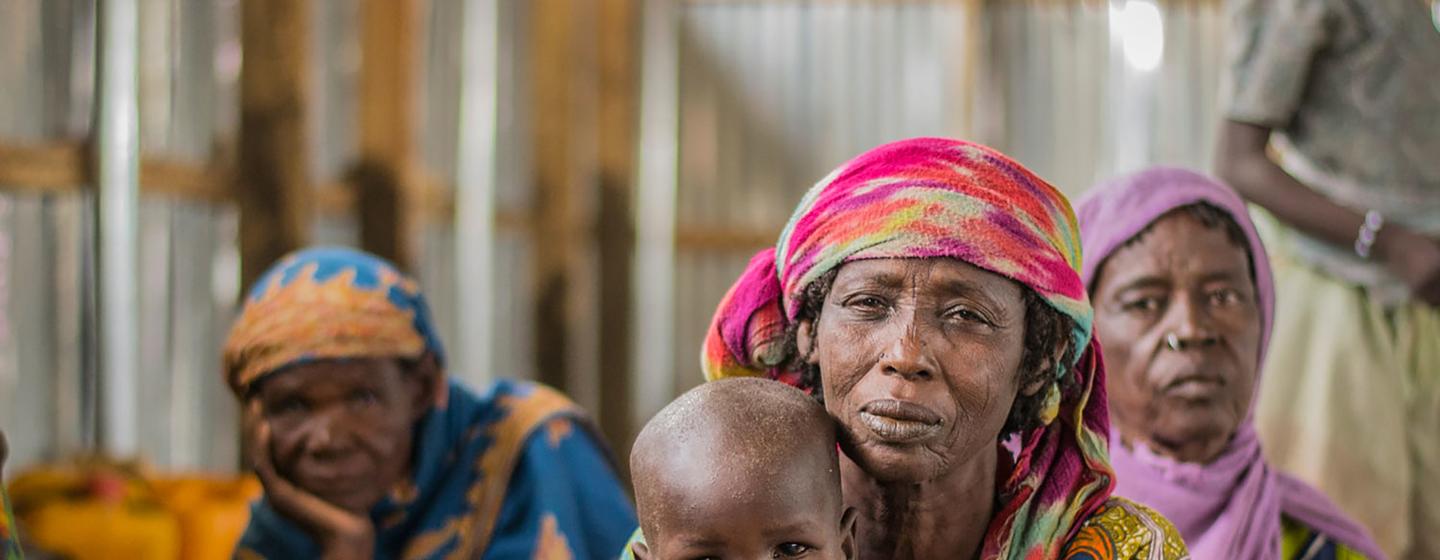 Une famille vit dans une zone de stockage établie dans un centre d'accueil à Pulka, dans l'État de Borno, au Nigéria. ( archive)