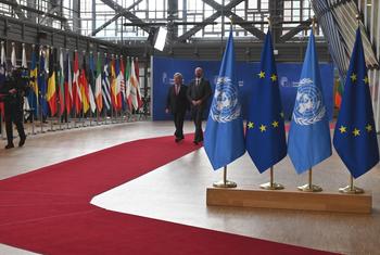 यूएन प्रमुख एंतोनियो गुटेरेश, ब्रसेल्स में, योरोपीय देशों के राष्ट्राध्यक्षों की एक बैठक में शिरकत करते हुए.