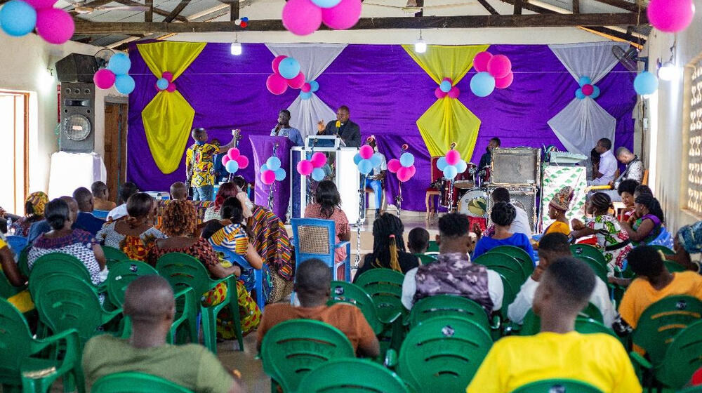 Le pasteur Kouakou Adou Kouamé conseille aux jeunes mariés de prendre des précautions contre la fistule obstétricale. 