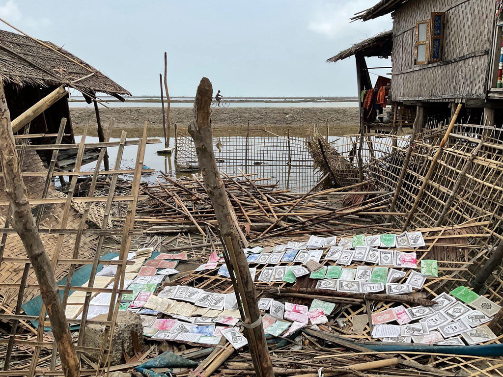 В Мьянме сотни людей потеряли свои дома.