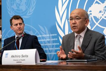 Akihiro Seita (right), UNRWA Director of Health, addresses the media at UN Geneva. 