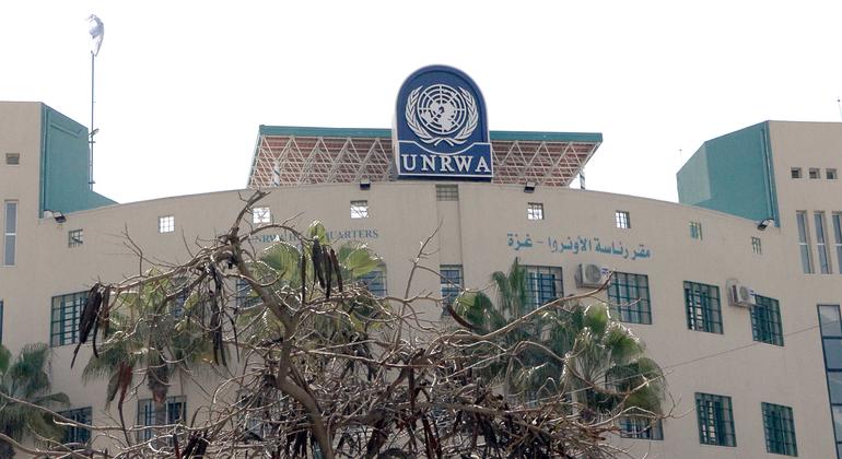 UNRWA: Lebanon Refugee Camp Violence Kills 11, Displaces Thousands