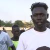 Msanii maarufu wa Sudan Kusini Emmanuel Kembe akizungumza na hadhira ya vijana katika tamasha la muziki wa amani huko Malakal.