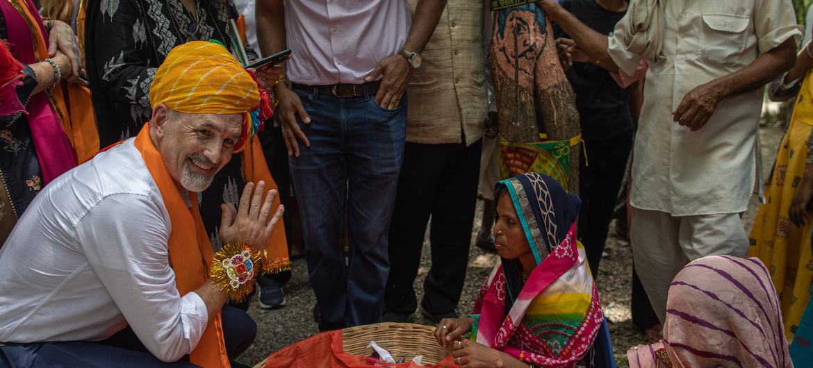UN Resident Coordinator in India, Shombi Sharp, participating in the festival to celebrate the birth of girl children in Piplantri village, Rajasthan. 