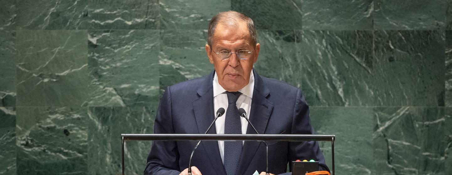 रूस के विदेश मंत्री सर्गेई लैवरॉफ़, यूएन महासभा के 78वें सत्र की उच्च स्तरीय जनरल डिबेट को सम्बोधित करते हुए (23 सितम्बर 2023).