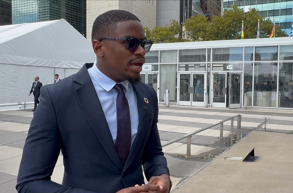 Ally Mwamzola akizungumza katika Mkutano wa Siku zijazo jijini New York.