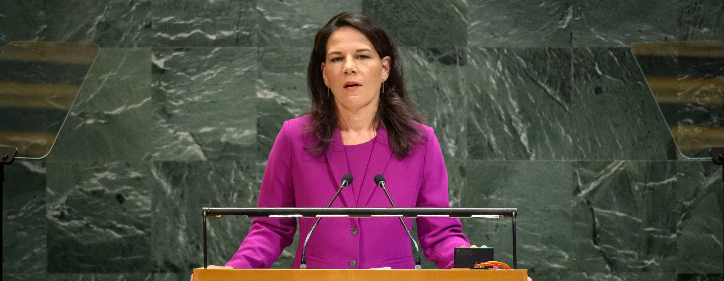 यूएन महासभा के 80वें सत्र की अध्यक्ष ऐनालेना बेयरबॉक ने, 23 सितम्बर को जनरल डिबेट का आरम्भ किया.