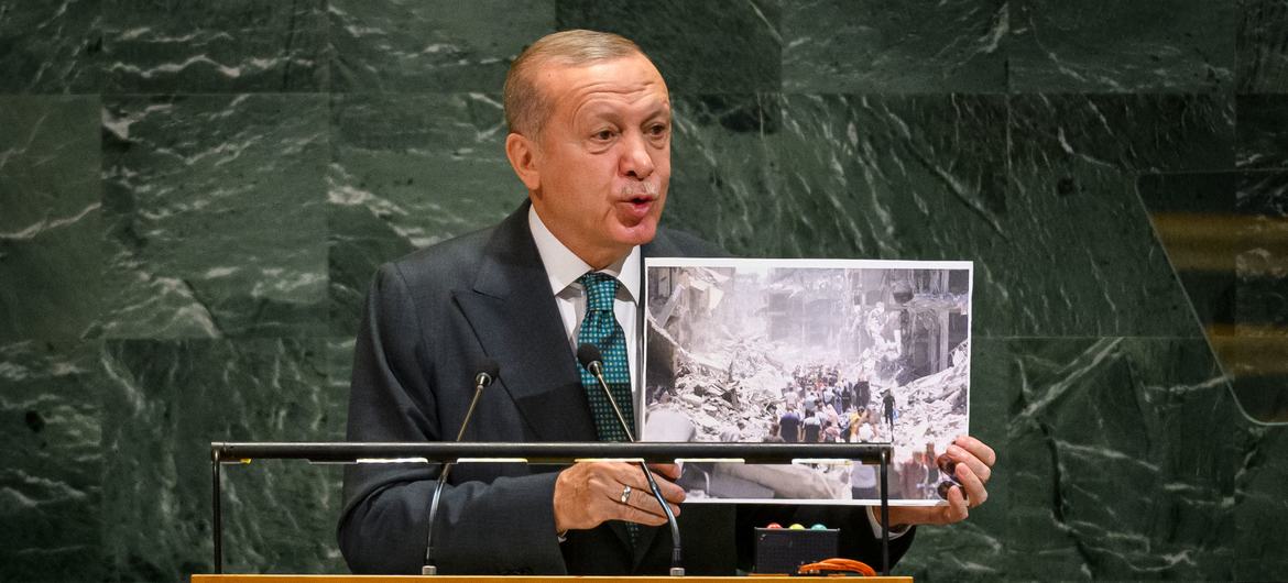 तुर्कीये के राष्ट्रपति रैचप तैयप ऐरदोआन ने, जनरल डिबेट को सम्बोधित करते हुए, इसराइल पर, ग़ाज़ा में हर घंटे एक बच्चे की हत्या करने के आरोप लगाए.(23 सितम्बर 2025).