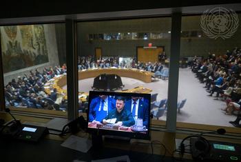 El Consejo de Seguridad se reúne para tratar el mantenimiento de la paz y la seguridad en Ucrania El Consejo de Seguridad se reúne para tratar el mantenimiento de la paz y la seguridad en Ucrania