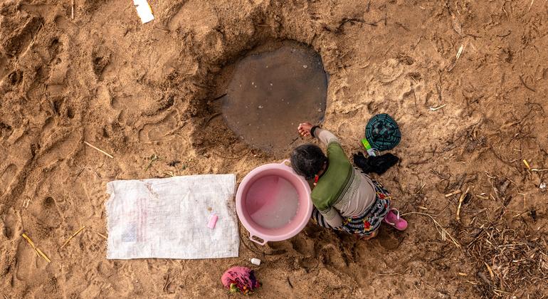 Quatre années de sécheresses consécutives ont laissé des familles du sud de Madagascar désespérées et incapables de se nourrir.