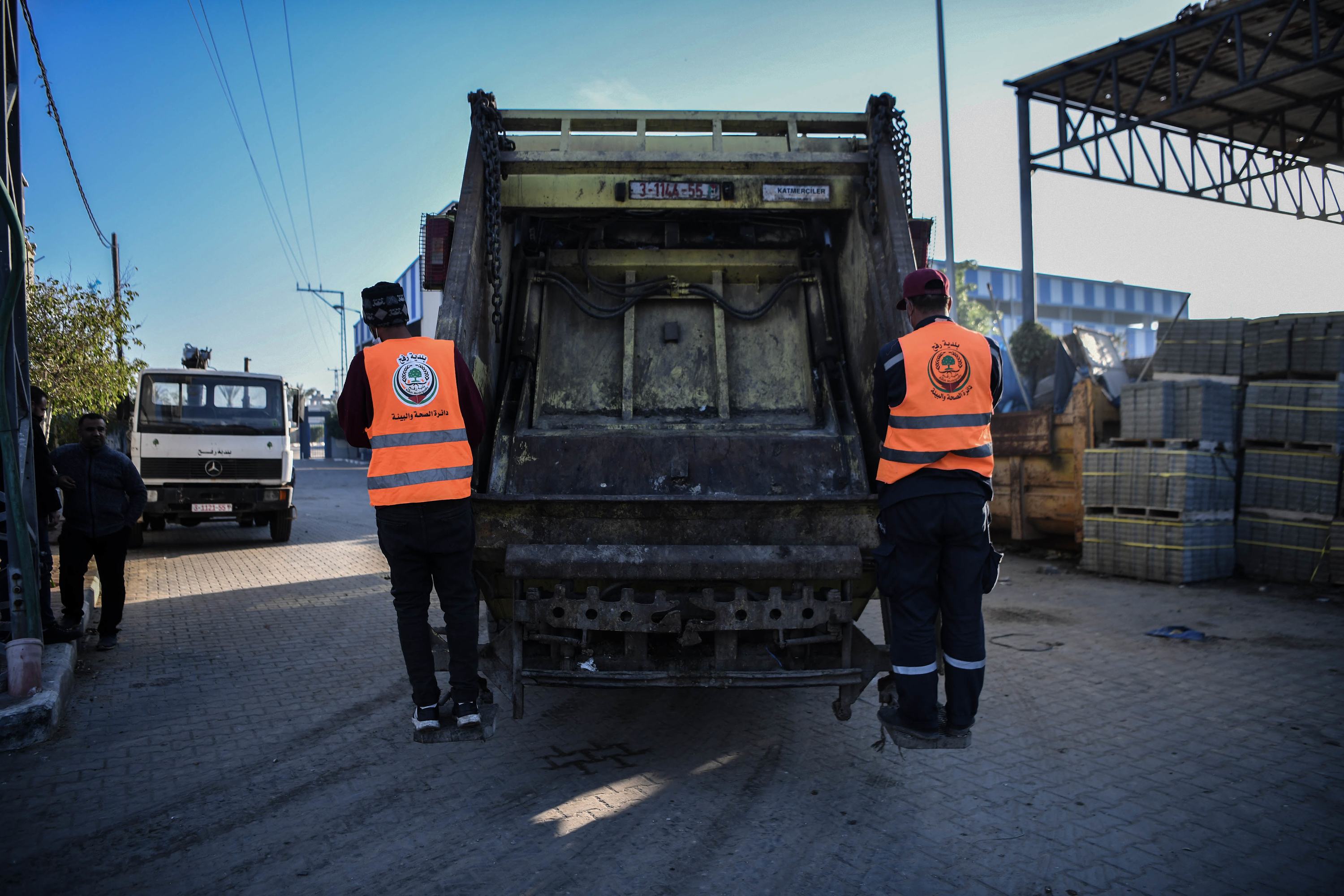 أدت الجهود التي يبذلها برنامج الأمم المتحدة الإنمائي والأونروا لدعم مجلس الخدمات المشترك لإدارة النفايات الصلبة إلى نجاح إزالة 10,000 طن من النفايات الصلبة في الفترة ما بين يناير وفبراير 2024.