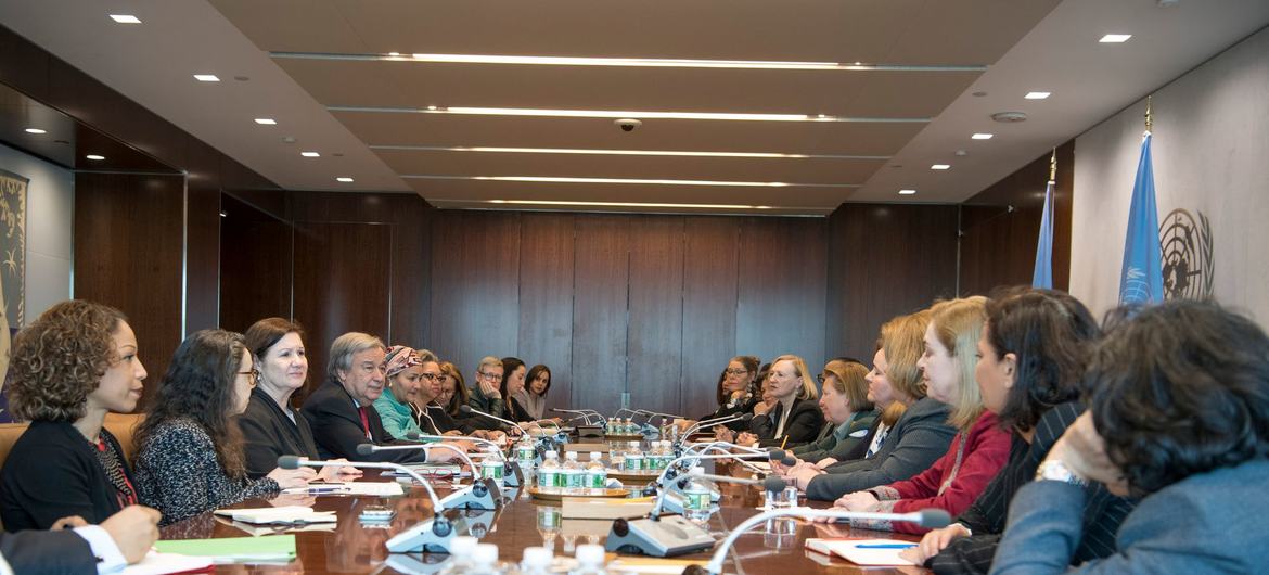 Secretário-geral reunido com mulheres chefes de missões diplomáticas da ONU