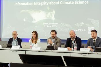 João Brant durante um evento sobre mudança climática em Bonn, na Alemanhã