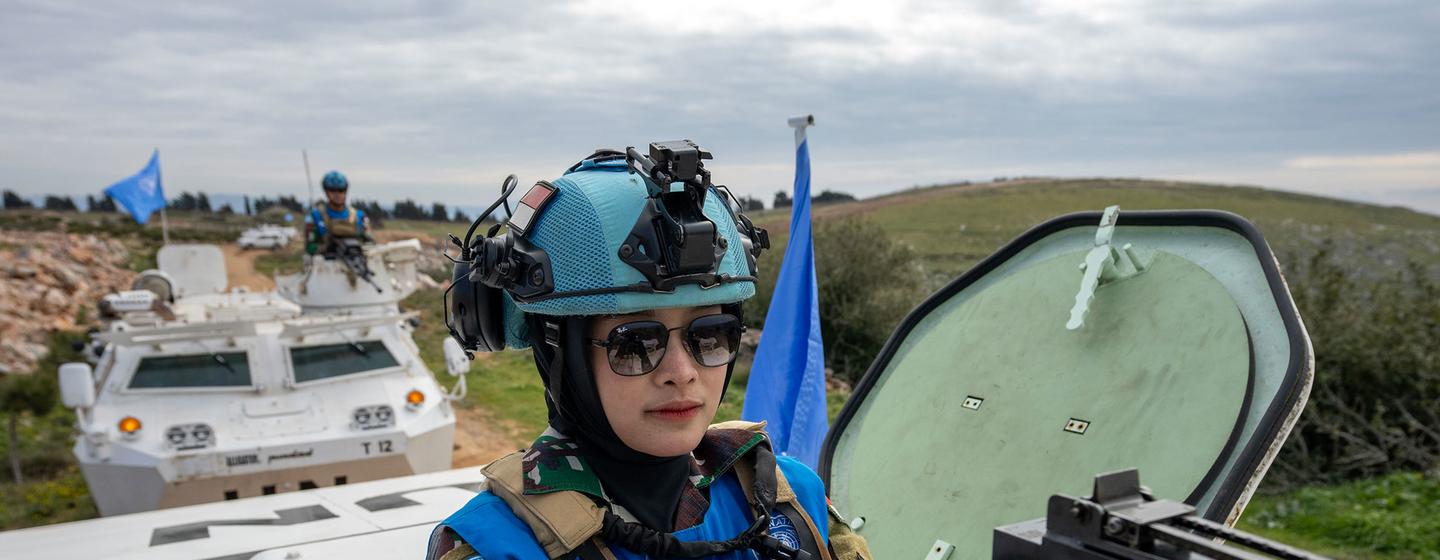 Des soldats de la paix de l'ONU patrouillent le long de la Ligne bleue à El Odeisse, au sud du Liban.