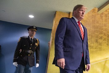 Agências de notícias informaram que Trump recebeu votos suficientes para se tornar o candidato presidencial na Convenção Nacional Republicana