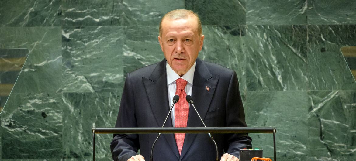तुर्कीये के राष्ट्रपति रैसेप तैय्यप अरदोगान, यूएन महासभा की वार्षिक जनरल डिबेट को सम्बोधित करते हुए (24 सितम्बर 2024).