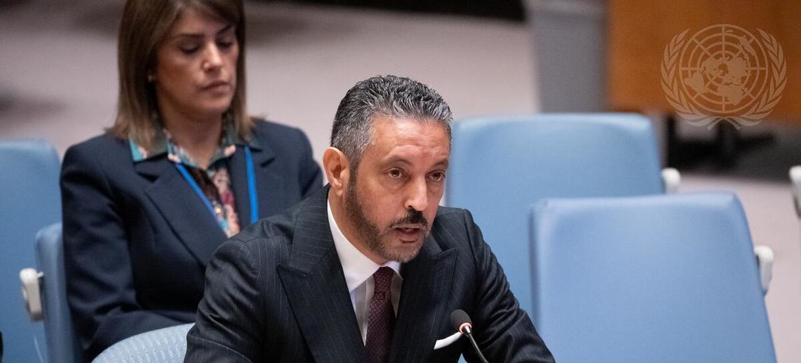 من الأرشيف: مندوب ليبيا الدائم لدى الأمم المتحدة، طاهر السني، يلقي كلمة أمام مجلس الأمن.
