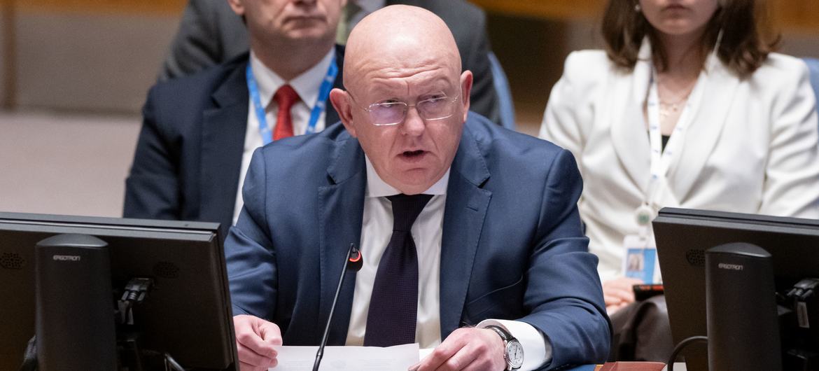 Посол Российской Федерации Василий Небензя выступает на заседании Совета Безопасности ООН по ситуации на Ближнем Востоке, включая палестинский вопрос.