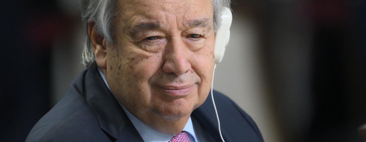 Le secrétaire général de ONU , António Guterres, lors de la séance plénière de la réunion Outreach/BRICS Plus.