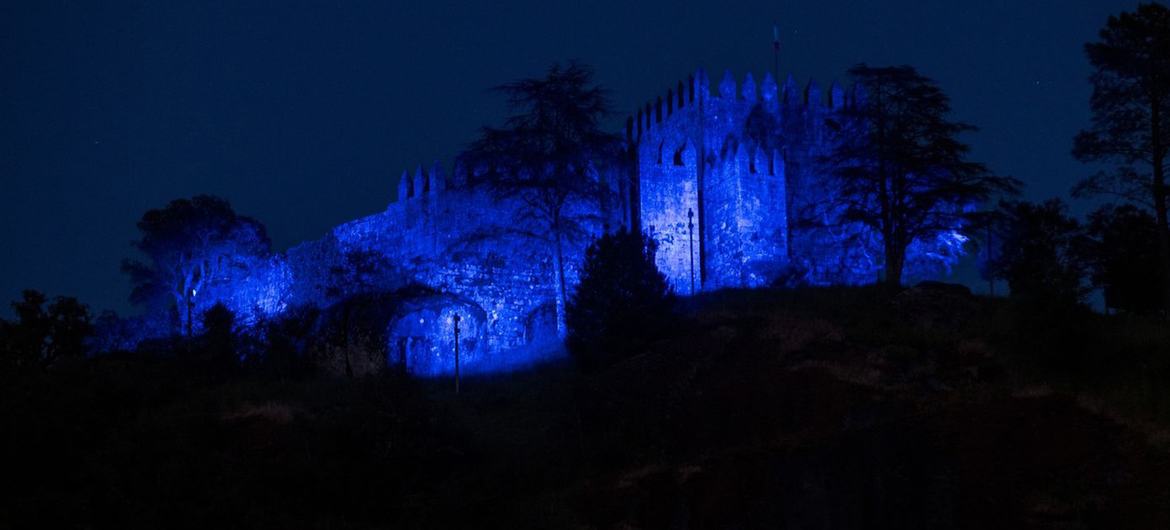 Castelo de Lanhoso em azul