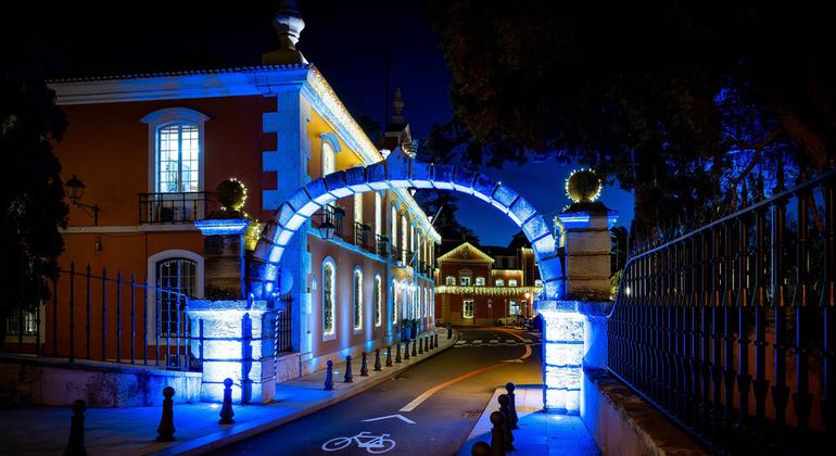 Oeiras ilumina-se de azul para celebrar os direitos das crianças