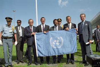 Opening the 1992 Rio Earth Summit, UN Secretary-General Boutros Boutros-Ghali (3rd from left) presents the UN flag to (from left to right) President Collor De Mello of Brazil, soccer superstar and UN Goodwill Ambassador Pele, Marcelo Alencar, Mayor of Ri…