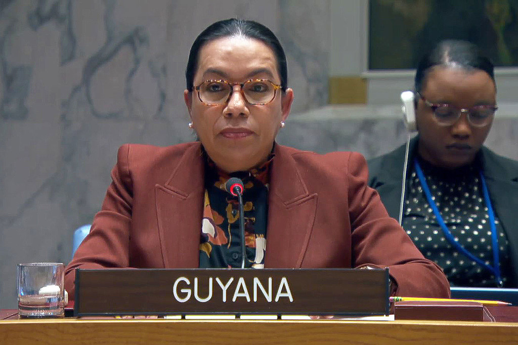 Посланик Каролин Родригес-Биркет, постоянният представител на Гвиана в ООН, говори на заседанието на Съвета за сигурност относно ситуацията в Близкия изток, включително палестинския въпрос.