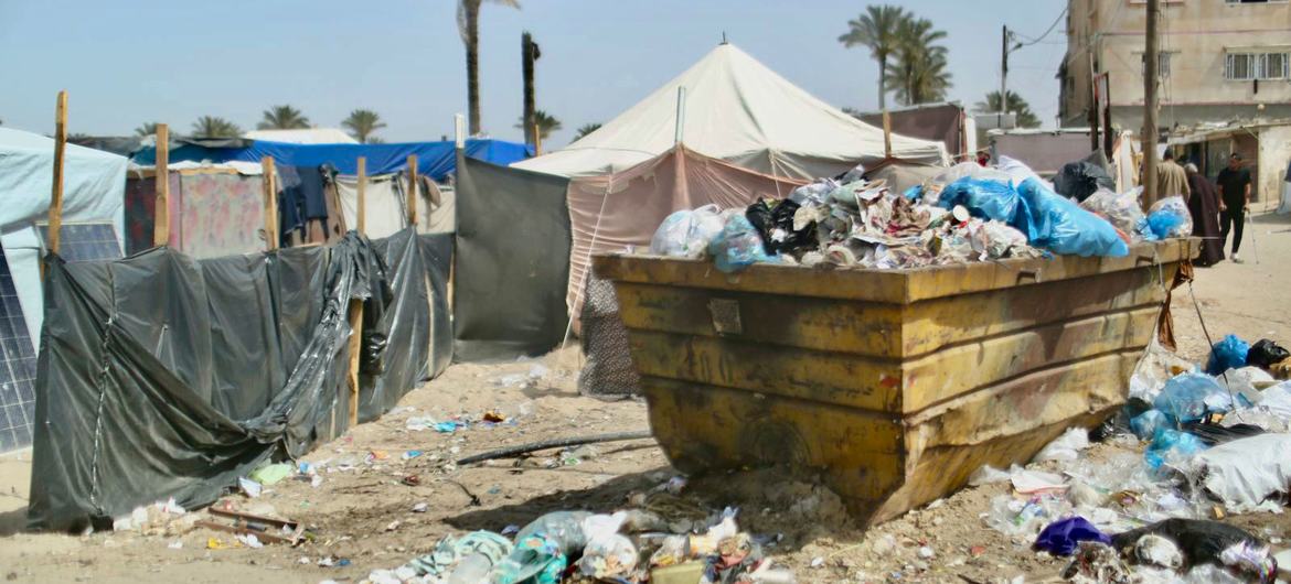 Las condiciones de vida en Rafah se han tornado sumamente precarias y peligrosas para la salud.