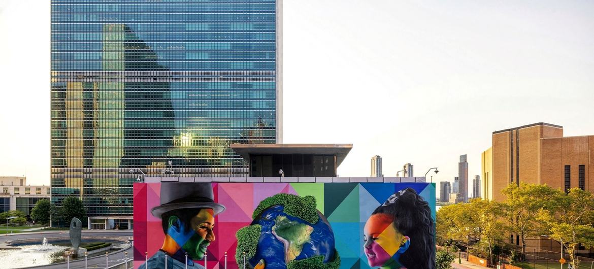 O Dia dos Direitos Humanos lembra que ações simples como ler notícias, circular livremente, beber água potável ou partilhar uma refeição estão diretamente ligadas a direitos consagrados na Declaração Universal dos Direitos Humanos