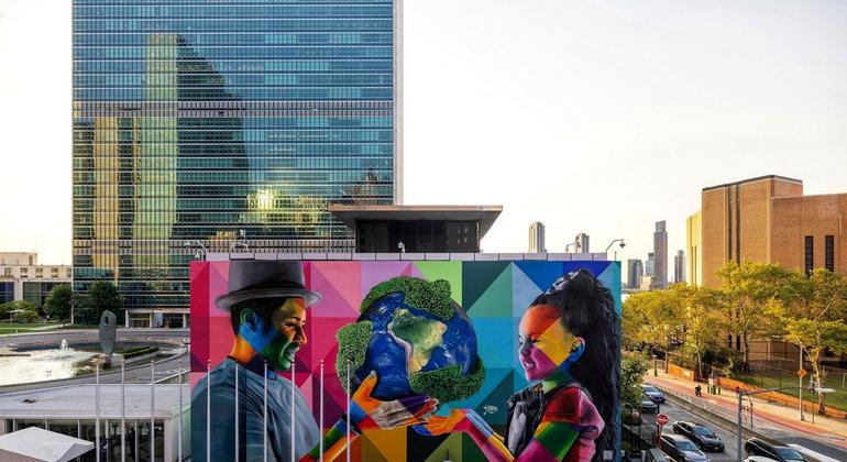 O Dia dos Direitos Humanos lembra que ações simples como ler notícias, circular livremente, beber água potável ou partilhar uma refeição estão diretamente ligadas a direitos consagrados na Declaração Universal dos Direitos Humanos