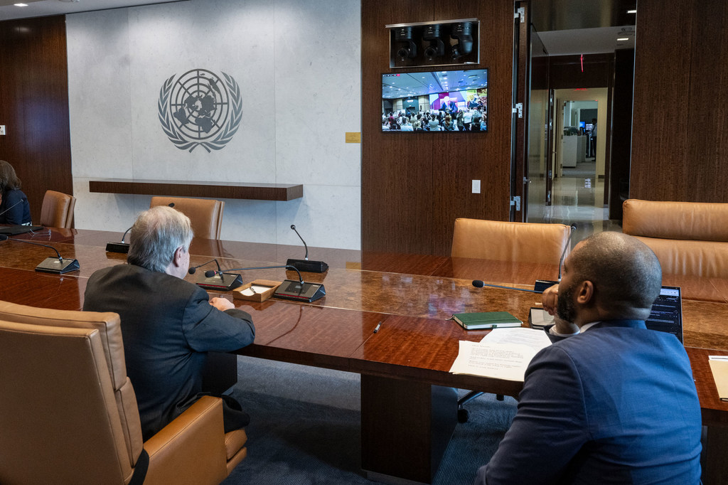 António Guterres s’adresse à l’Assemblée mondiale d’Amnesty International.