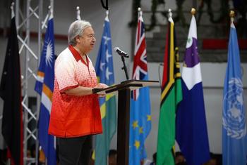 Le Secrétaire général des Nations Unies, António Guterres, lors de la cérémonie d'ouverture du 53e Forum des îles du Pacifique à Tonga.