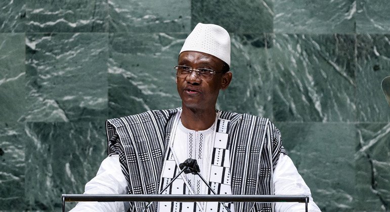 As crises ‘pile up’ in the Sahel, Malian leader says it’s time to consider more robust mandate for UN Mission    