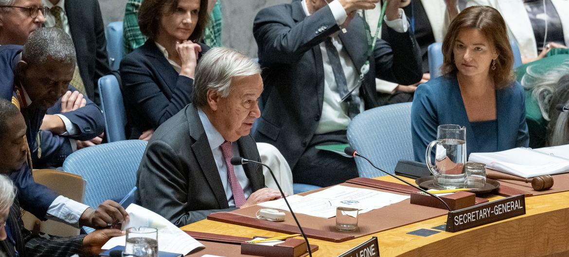 Le secrétaire général de ONU, António Guterres, s'exprime sur un podium lors d'une réunion du Conseil de sécurité de ONU à New York.