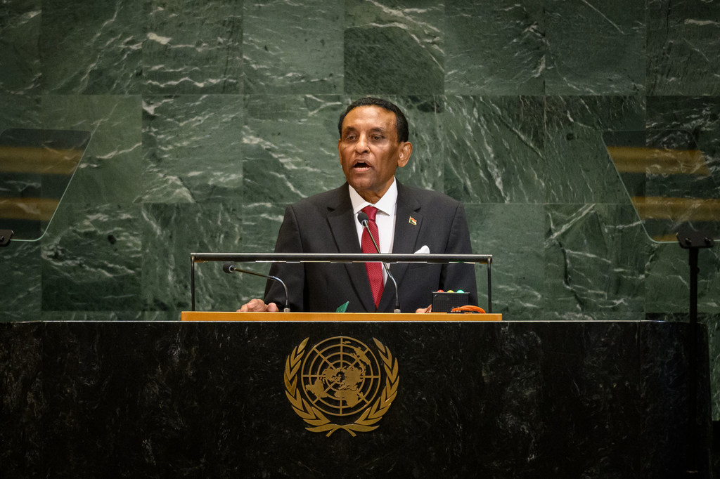 苏丹政府总理伊德里斯在联合国大会第八十届会议的一般性辩论中发表讲话。